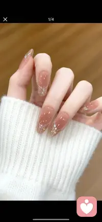 做心理倾听这段时间，越来越明白，很多人不是需要道理，只是需要被认真听见。愿每一颗疲惫的心，都能被温柔接住