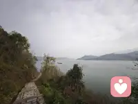 努力和收获都是自己的，别为了别人的眼光而努力，也别因为没人鼓掌就停下。你学到的本领、积累的经验，才是你人生中真正的财富。配图