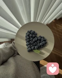 谁都有困住自己的时候，当你的力量不足以把你从你的困局中救出来，我愿意搭把手，无论婚姻、恋爱、职场……配图