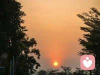 春天爬山最幸福，允许自己做自己。配图