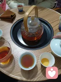 除夕这晚，允许自己和过去和解。不必完美，只要平安。