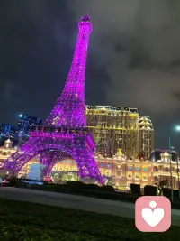 把最难的路，走成灯塔。这 就是修行。——心悦配图