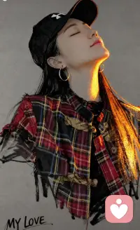 女性有钱，只能叫富。

有文化，有信仰，才叫贵。
——心悦配图