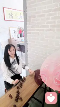 when you focus on yourself,you grow.  
when you focus on crap,crap grows.
专于已则已长，陷于恶则恶长配图