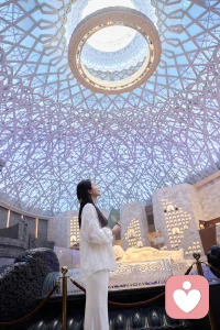 事情压不死人，但情绪会，我没有多生气，只是很失望，就那么一瞬间，心一下就空了，态度足以说明一切，情绪卡在喉咙，说不出来，也咽不下去，有些东西说不清，那些无处宣泄的委屈，终究还是藏在了心里。配图