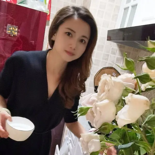 卷卷（情感陪伴）