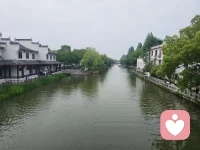  耐心倾听，真诚陪伴，用心守护每一份情绪与心灵。配图