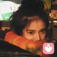 本人女生，秒回！情感咨询，情感分析，情绪疏导，情感倾诉，家庭，工作，生活，人际关系交往，爱情，友情等等！
纯绿色！纯绿色！纯绿色！
有不开心了来这里放心大胆的说，我会安静的当一个倾听者，共情能力强，情绪价值给足！
不会泄露你们的隐私！
情感问题，谈恋爱劈腿分手，隐形pua
学业不顺，学习压力大，同学内卷严重
友情不顺,付出得不到相应的回报，朋友对自己态度不好
工作不顺，职场霸凌
如果遇到了类似的事情，想不通的时候，都可以来找我诉说，我会耐心倾听并给你建议为你解答！配图