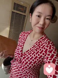 出门晚了，来不及擦口红出门～