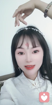 怀一颗感恩之心，
做一个有爱之人，
我希望我所遇的有缘之人，
我都会用心对待！
真诚，真心！
感恩您们，谢谢你，我爱你！
