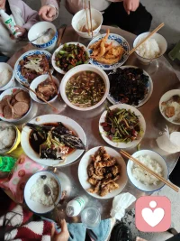 一年又一年，时光匆匆。配图