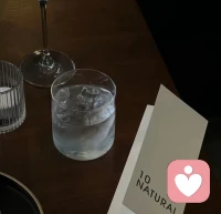 有没有一种可能，

情绪稳定的人才是真的疯了。配图