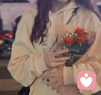 不去惊艳谁的人生，只温柔自己的岁月。

落落大方，好好生活。

只言温暖，不语悲伤。配图