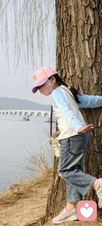 当我们用爱去对待家人时，关系自然会有变化，因为真正的爱是共赢，带有“管控”的爱本质是索取。配图