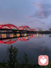 人这一生，家是归宿也是道场。修好自身，烟火日常便满是温情；我转变心境，周遭的世界，自会跟着春暖花开。配图