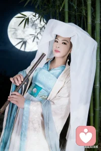 竹影婆娑！笛声悠悠！
世间万般心事！皆可随风而来！随音而去！
我是汐瑶！愿做你的倾听者！陪你度过每一段难捱的时光！