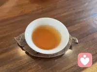 两个人能走得长久，核心是彼此都能做真实的自己，同时并肩成长。
为对方改变，从来不是妥协与牺牲，而是发自内心的主动选择——因为意识到这份改变，能让关系更舒服，也能让自己变得更好。

真正的爱，不是把对方改造成自己期待的模样，而是接纳彼此的本真。若总抱着“我为你付出，就该得到回报”的心态，一旦期待落空，内心失衡、怨气滋生，关系便难以为继。
相爱是吸引，不是改造；是成全，不是强求。配图