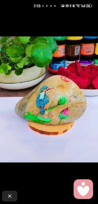 与你有缘的人，不用留，不用求，这是命中注定拥有的；与你无缘的人，何必留，何必求，全是不可触及的虚空。缘，妙不可言；
缘，顺其自然。
真正的缘，是遇见之后不离开，是久处以后离不开。
缘起，我在人群中看见了你；缘散，我看见你在人群中。”
无论任何关系，都是缘分一场，有缘千里能相会，无缘对面不相逢，一念起万水千山皆有情，一念灭沧海桑田已无心。
无论你遇见谁，他都是你生命中该遇见的人，相遇既是缘，不是恩赐就是劫。缘起则聚，缘尽则散，陪伴就是在还债，离开就是还清了。
若流年有爱，就心随花开；若时光逝去，就珍惜过往；若晴天和日，就静赏闲云；若雨落敲窗，就且听风雨