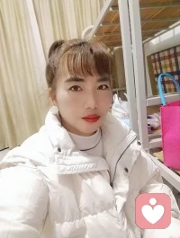 先努力让自己优秀，对的人才会迎着光啦。