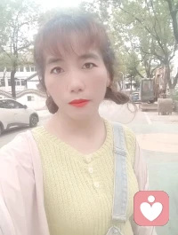 努力挣钱，好好经营自己，比什么都重要，
不要把安全感寄托在任何人身上，
趁着年轻努力多挣钱，没事少矫情
，因为活着真的很累
成年人的底气和尊严，都是金钱给的
。一分耕耘，一分收获
你敢挥霍时间，时间就敢荒废你
 
经济实力
永远是一个人的最大底气配图