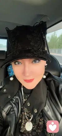 我已经60整了，经历了风风雨雨，也算一个成功的人了，在今年我又考上了心理咨询证书。更进一步的证明了自己你只要努力认真充满正能量，你前面成功的大门是你打开的配图