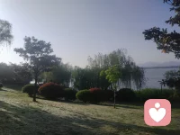 美丽的环境映照祥和的心情！愿每个人都快乐健康生活！配图