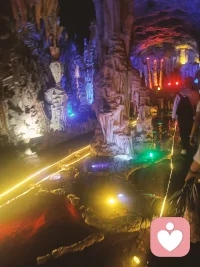 用心听见每一份情绪，用暖接住每一份疲惫。配图