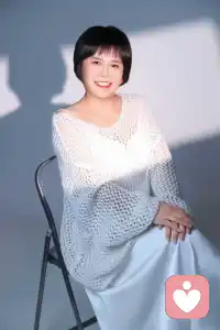 一生朋友一世情，前世有缘今相逢。相互惦记装心中，一切尽在祝福中。幸福藏在糊涂里，福气藏在善良里，开心藏在简单里，快乐藏在知足里