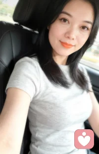 别让抑郁的乌云遮住眼睛，你看，暖阳与美好正静静等你看见。配图