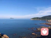 心里装太多事会累的，不妨试着找个专业的人聊聊。心理咨询就像给心灵做一次“体检”和“养护”，不用觉得矫情，照顾好自己的情绪，和照顾好身体一样重要，你值得拥有更轻松、更舒展的生活。配图