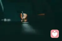 在执着里最难看到和最难放下的，是“我执着的是对的，我要求的是对的”