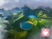 像散落大西洋的火山岛，家庭本是滋养心灵的根。与父母的情感链接，是我们一生安全感的来源。童年缺爱，成年后易陷自我怀疑、讨好内耗，不懂爱己也难爱人。我是倾听师，愿做你情绪的避风港，陪你梳理原生家庭的结，修补亲子裂痕，找回被爱的底气，让你在人生路上，不再孤单硬扛。配图