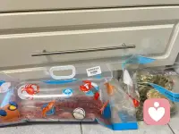 傍晚的烟火气，是海鲜带给我的温柔治愈✨
一盘BC斑点虾，肥嫩饱满，搭配鲜活生蚝，舌尖鲜意漫开，卸下倾听了一天情绪的疲惫。

做倾听师的日子，见过太多迷茫与纠结，也接住过无数细碎欢喜。
美食是自我的慰藉，也想把这份暖意传递给屏幕前的你。
前路纵有风雨坎坷，亦会偶遇温柔欢喜。
无论此刻你是困顿，还是正感受着小确幸，都欢迎来聊聊，我在这里认真倾听🌊配图