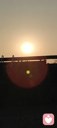 有失眠的朋友吗？来聊聊天吧？配图