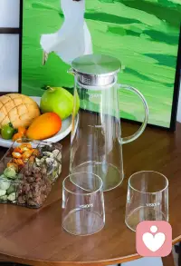 今天是3月8日，星期日，农历正月二十，妇女节。三月春风暖，巾帼绽芳华。在万物复苏的时节，我们迎来了国际妇女节，这是属于每一位女性的节日，是致敬女性力量、歌颂女性光芒的日子。她们，不是女神，不是小仙女，是万千个平凡而伟大的个体。朋友早安！配图