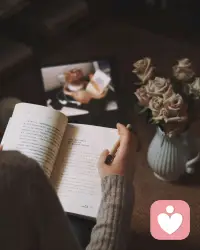 改变很难 是因为把过去的失败 直接看作未来的结果 其实人都会犯错 无论做错事 还是看错人 但犯错的背后也是成长的契机 记着 要让不好的事 先过去 好的事才会慢慢靠过来