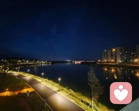 晚风伴河，向前。
我们都走得很慢，但都在一点点变好。
愿你我，共勉前行。✨