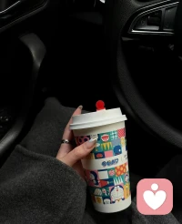 这世上最好的爱，大概就是这句简单的话：

“你说吧，我在听。配图