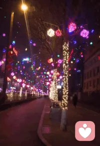 情绪没有对错，允许自己难过，也是一种勇敢。配图