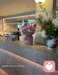 你愿意讲，我愿意听
你不愿意讲，也可以听听我的故事配图