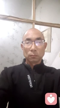 迷迷乎乎睁开了眼睛，习惯了早醒的我回想起昨天晚上曾经服务过的一个小伙子的情感问题，这个世界的变化太大了，为什么会让我们的孩子们身上有了如此多的原本不该有的怪癖，到底是因为社会风气使然还是因为家长对儿女们成长缺乏必要的关心和指导，让我们大家拿出最大的热情来关注孩子们的成长吧。