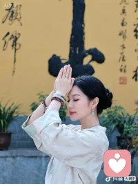 💅总有些事，管你愿不愿意，它都要发生，你只能接受；总有些东西，管你躲不躲避，它都要来临，你只能面对。早安🌹