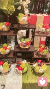 耐心点，坚强点，即使看不到希望，也依然相信自己。我们最先衰老的不是容貌，而是不顾一切的闯劲。真的努力后，你会发现自己要比想象的优秀很多。早安，加油！配图