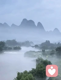 善男子、善女人，汝当知：人生赤手而来，终归空手而去，世间财情名利，无一事可随身带走。
浮沉因果，只为渡今生这一趟岁月，山河烟火皆为镜中虚影。贪念执念缚住本心，尘间债缘皆是前定，万般纠缠，到头来不过大梦一场。
境由心造，旁人偏执愚迷自有业缘，不必与之拉扯内耗。放下嗔怨，修好自心，随缘度日，便是菩萨行持。世间所有煎熬，皆是点化你通透觉醒的机缘，守住清净本心，方能渡己渡人。

南无观世音菩萨🙏

娑婆浮生，赤手来亦赤手归，万般尘物，分毫难随形骸而去。
众生辗转因果轮回，借这百年肉身渡尘世风霜，阅四海烟火悲欢。
贪嗔痴念如缚身绳，执念深，则苦海无边；放下一分，清净一分。
宿世爱恨、尘间债缘，相遇皆是前因，别离自有定数，不必苦苦纠缠。
世人总执眼前得失，困于他人言语是非，却不知心外无境，万象皆幻。
人间百年，不过南柯一梦。诸相本空，唯有本心澄澈，方得自在安然。
若遇纷争隔阂、认知殊途，不必争辩嗔恨，众生皆有各自业障与觉醒机缘，宽心包容，静待自悟便是慈悲。
常存善念，多修自心，万般磨难，皆是渡你成佛的道场。配图