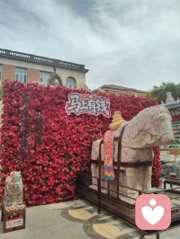 津门碎瓷筑琼楼，内修本心大道，一室砖瓦皆怀家国中国梦！