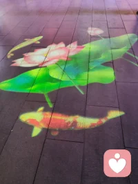 热爱可抵岁月漫长！宇凡以海为界，以光为引，以埙音渡心，以红尘炼道修行。深耕心理倾听数载，将儒释道三修本心，融进每一次情绪疏导、每一段红尘缘分里。曾历经风雨起落，终把所有坎坷磨难，铺作前行的坦途。今立十年之约，潜心钻研心理学理论，融合全真红尘修行之道，打造独属于自己的宇凡心理流派。以慈悲为爱之本，以倾听作渡人舟，不动执念、不困痴缠，在共情中守中正，在陪伴里养纯阳。
宇凡感恩给力平台一路托举，感恩同行伙伴长久相伴。万丈道基，起于方寸灵台；千秋心愿，始于每一次耐心倾听。
前路漫漫，不急不躁，一页书页深耕理论，一位来访者温柔相伴，把心中光热，化作治愈万千灵魂的力量。
宇凡心怀光明和热爱奔往后岁月，我仍是你们永远的宇凡大哥。以心理学为舟，行红尘全真大道，慈悲渡世，给力同行，共勉向前。配图