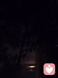 黑色给了宇凡黑色的眼睛，混混却用它寻找光明。