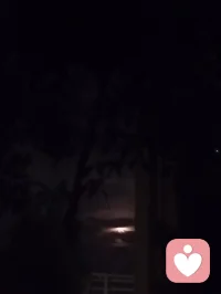 黑色给了宇凡黑色的眼睛，混混却用它寻找光明。
