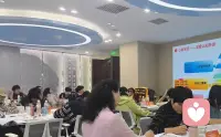 真正的高贵不在于出身，而在于拥有什么样的心灵，灵魂的品级决定人生的高度。 热爱学习和成长 又有使命和担当的老师们给力同行。人总能在事件中获得成长，尤其是那些令你不舒服的事件，它一定在教会你什么，启发你什么。日日寻心，时是觉察。