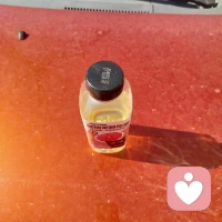 一瓶茶可以解渴，一个人可以陪你走过人生配图